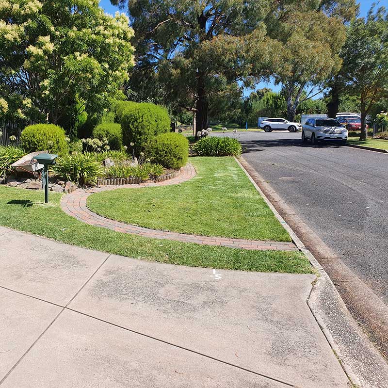 Lawn mowing and Maintenance Adelaide Hills